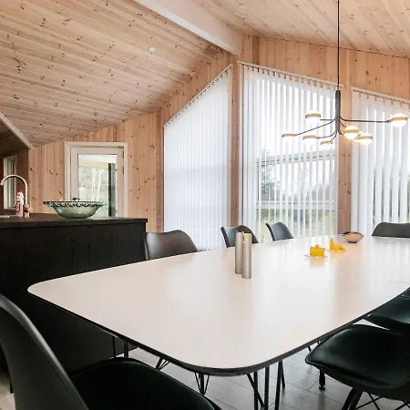 12 Person In Semesterbostad Fjerritslev
